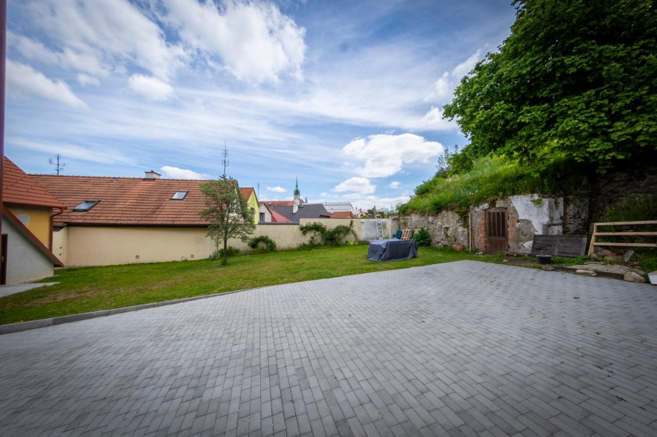 Penzion Nezarka 59 Jindrichuv Hradec Exterior foto